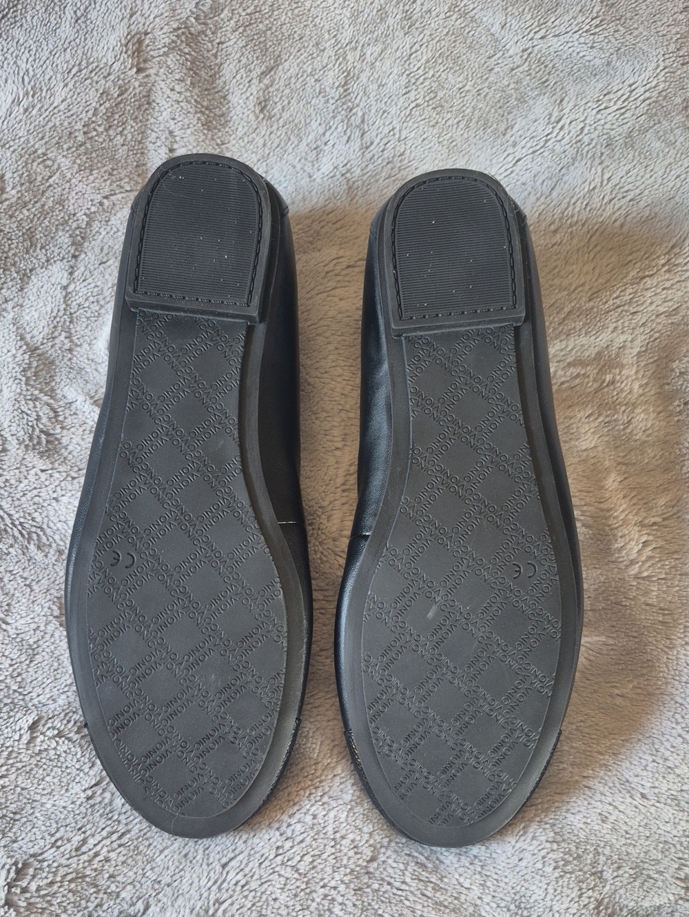 Vionic Minna Leather Ballet Flats in Black Size 8 - Picture 5 of 6